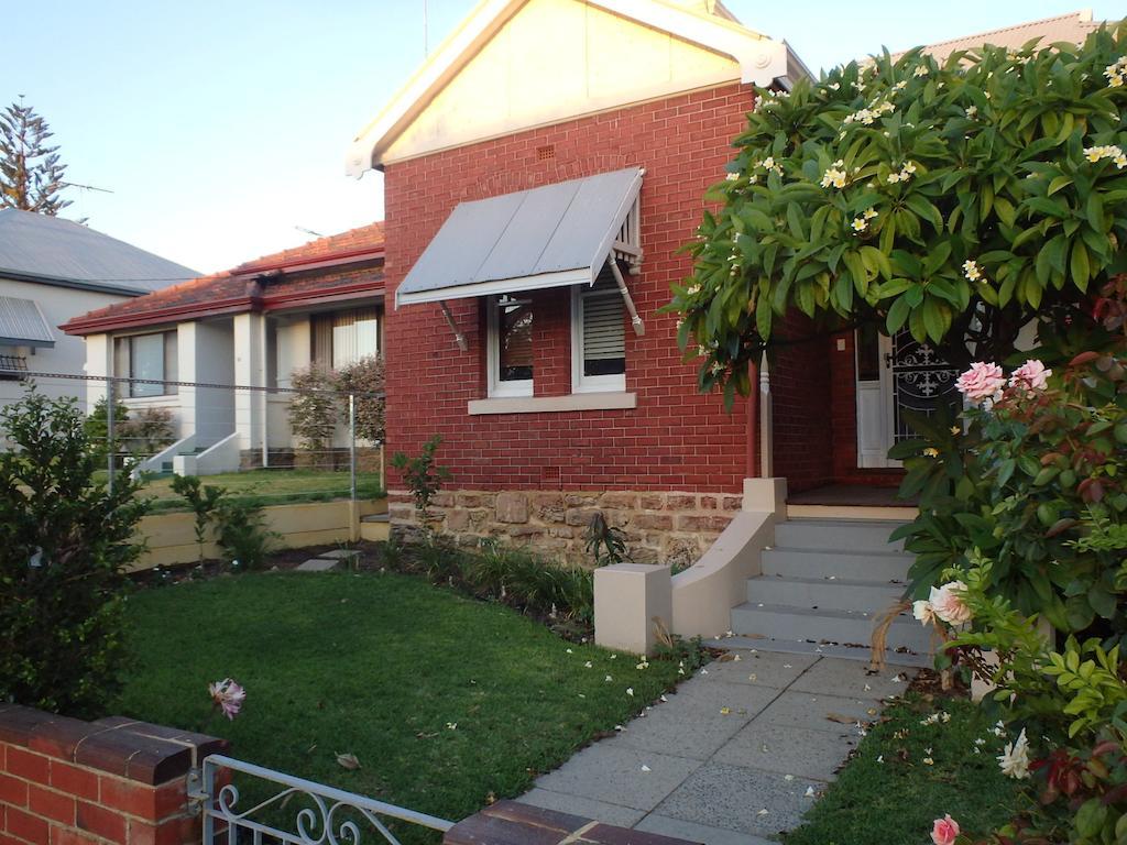 Hamptons Inn Bed & Breakfast Fremantle Bagian luar foto
