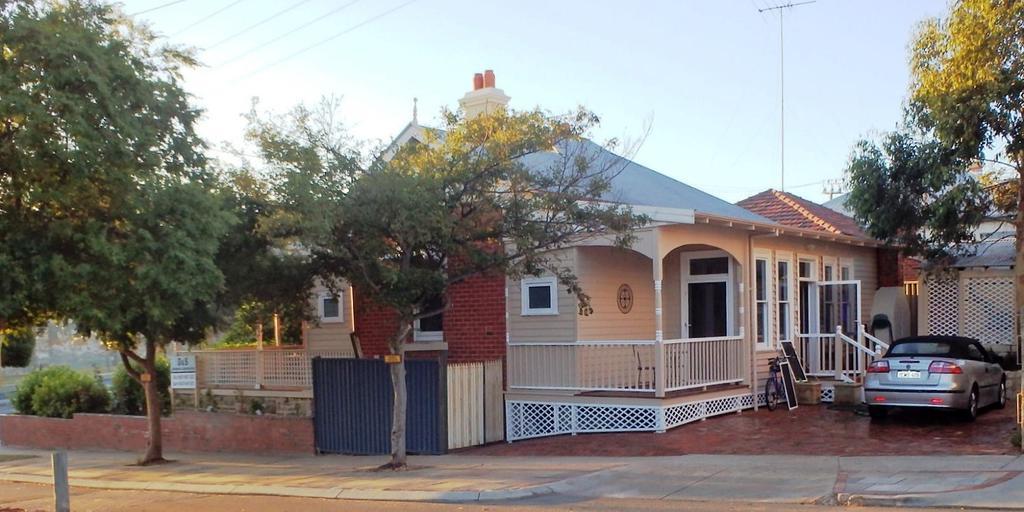 Hamptons Inn Bed & Breakfast Fremantle Bagian luar foto