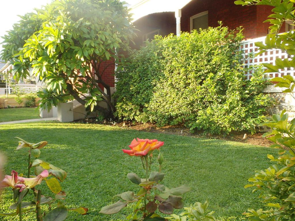 Hamptons Inn Bed & Breakfast Fremantle Bagian luar foto
