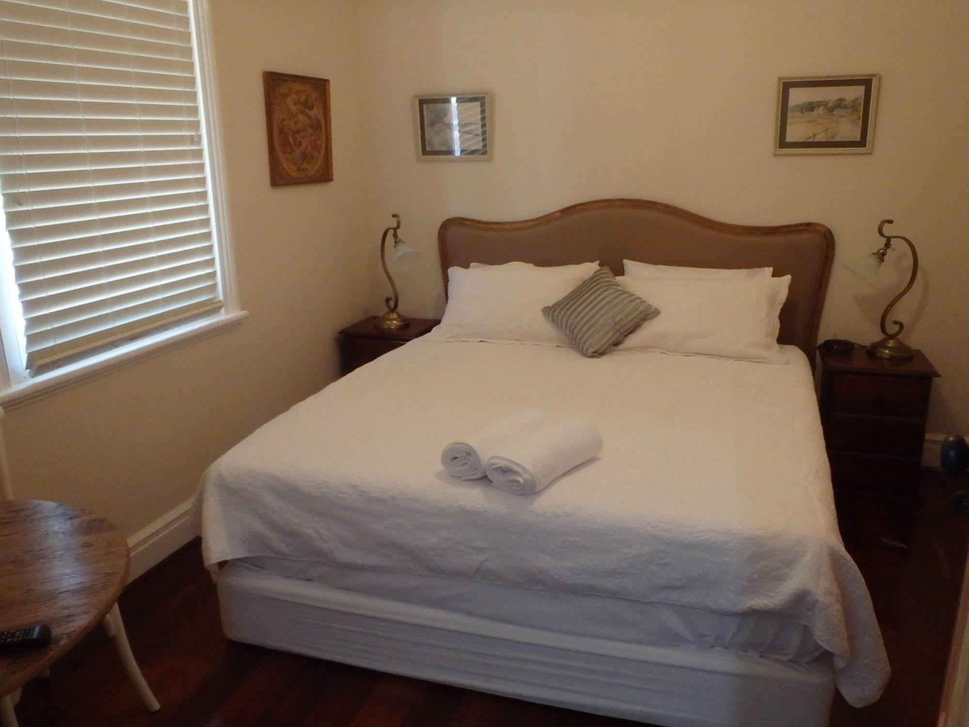 Hamptons Inn Bed & Breakfast Fremantle Bagian luar foto